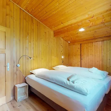 With Spectacular View Of The Peaks Lejlighed *