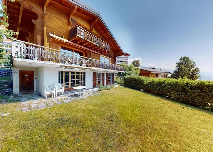 With Spectacular View Of The Peaks Daire Crans-Montana