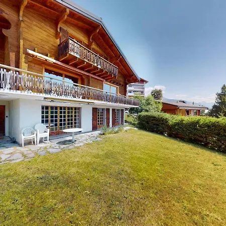 With Spectacular View Of The Peaks Lejlighed Crans-Montana